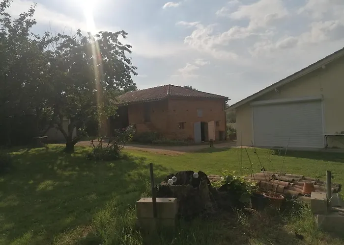 La Noyeraie Homestay szállás